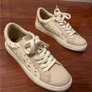 NWOT Madison Sneakers by Target WOMENS SIZE 9